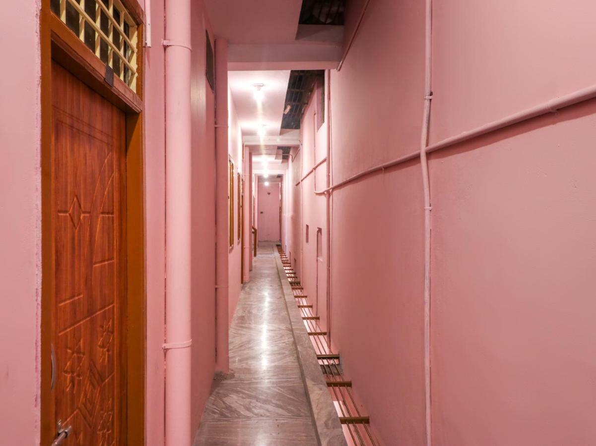 Oyo 46737 Sri Annamalai Residency Hotel ติรุวันนามาลัย ภายนอก รูปภาพ